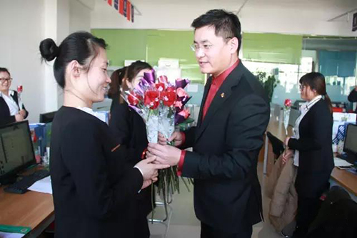 乾港集團 乾港集團